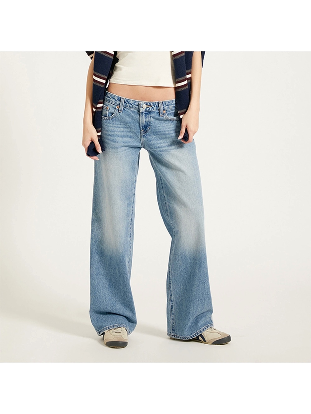 NWT Pacsun Zoe Low Rise Girlfriend Jeans Light Blue